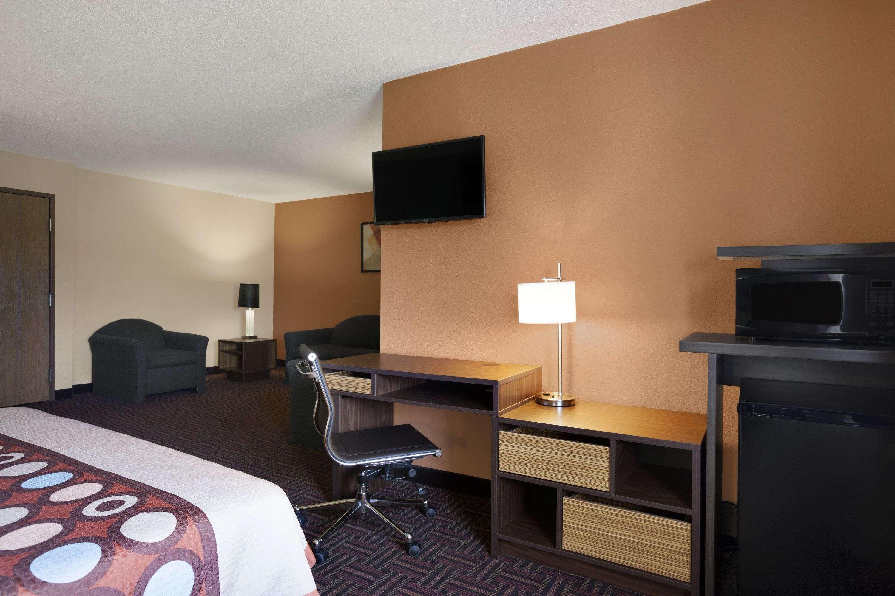 Super 8 By Wyndham St. Louis Motel 3*